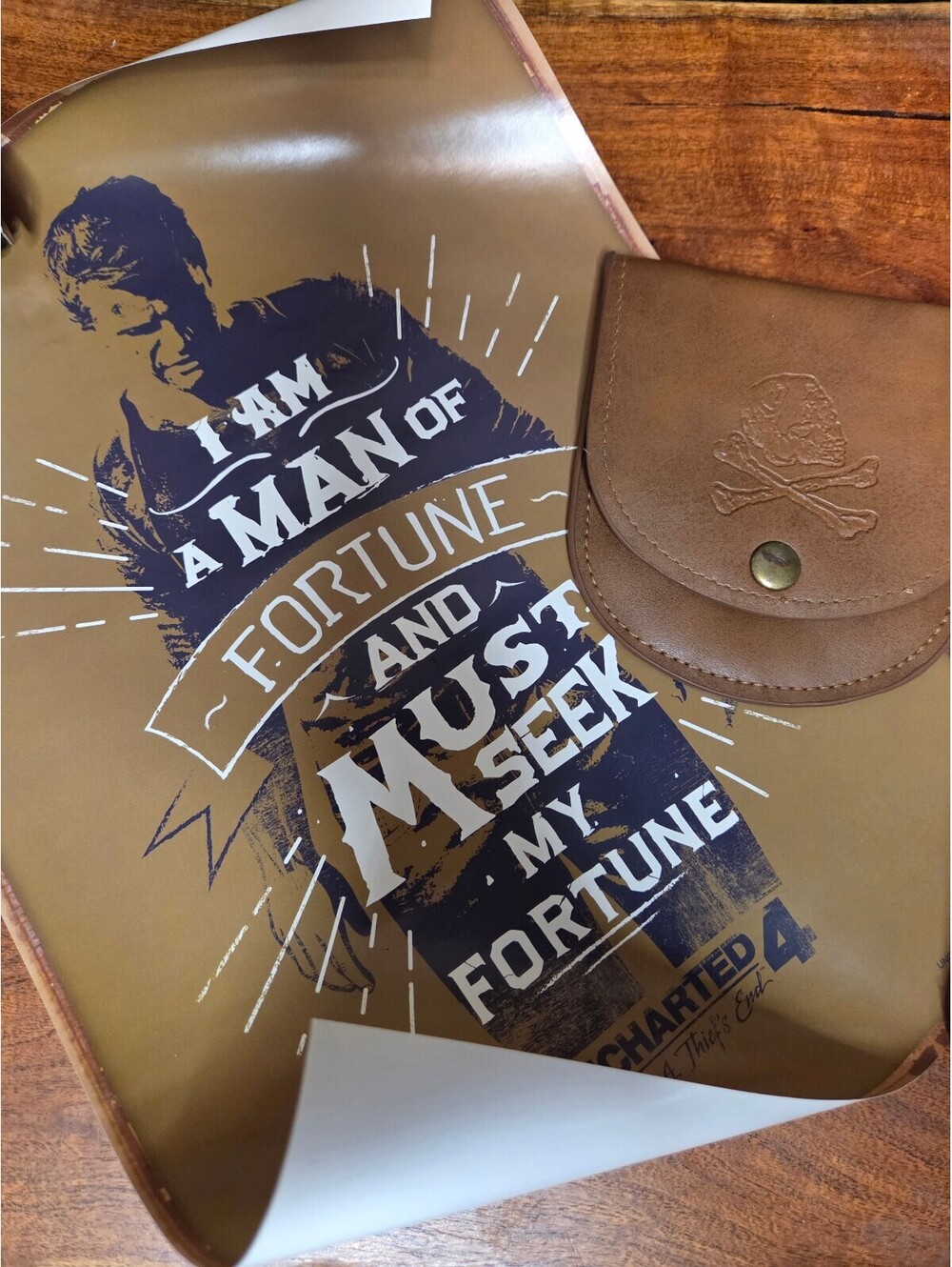 Uncharted 4 Coin Pouch with mini Poster Loot Crate